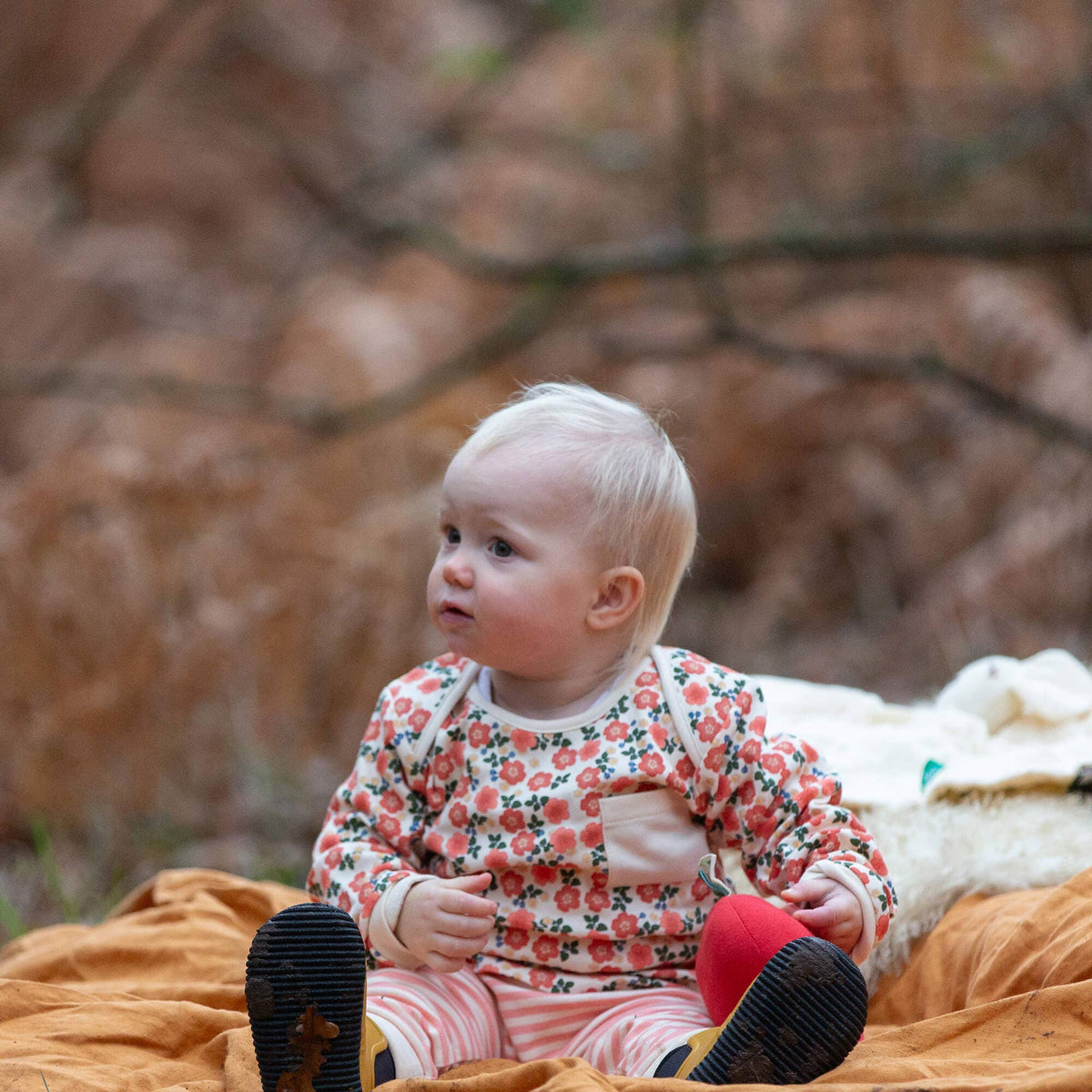 Little Green Radicals Organic Cotton T-Shirt & Jogger Playset - Pink, Petals