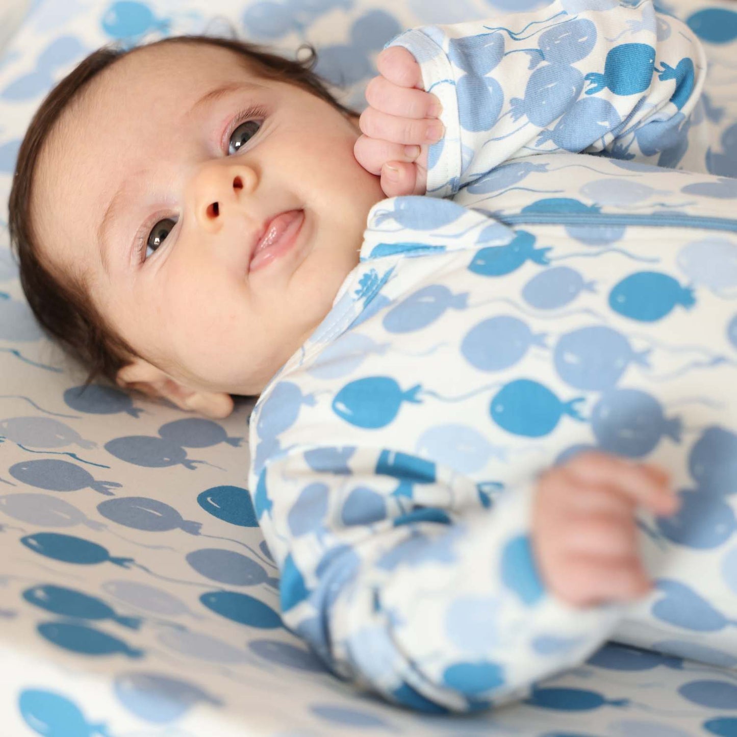 Norani organic Footed zip pajamas- blue balloons*