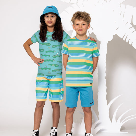 Boy wearing Villervalla organic Short sleeve top- Florida stripe