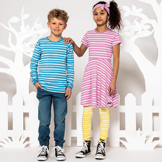 Boy wearing Villervalla organic Long sleeve top- stripes, lake