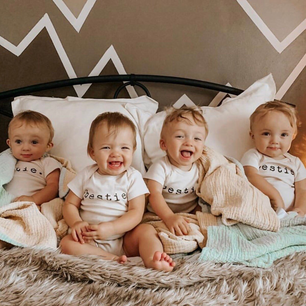 Tenth & Pine organic Short-sleeved bodysuit- bestie*