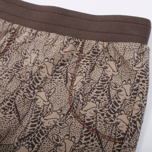 Musli Giraffe print shorts, closeup