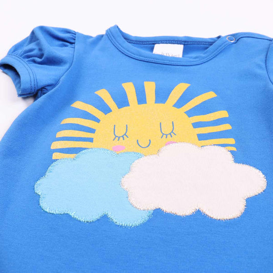 Fred's World Short sleeve bodysuit- sky appliqué, closeup