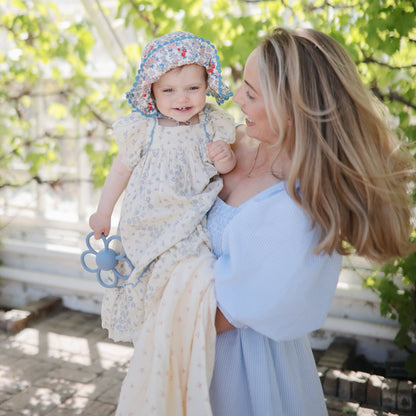 Muslin swaddle blanket, various colors*