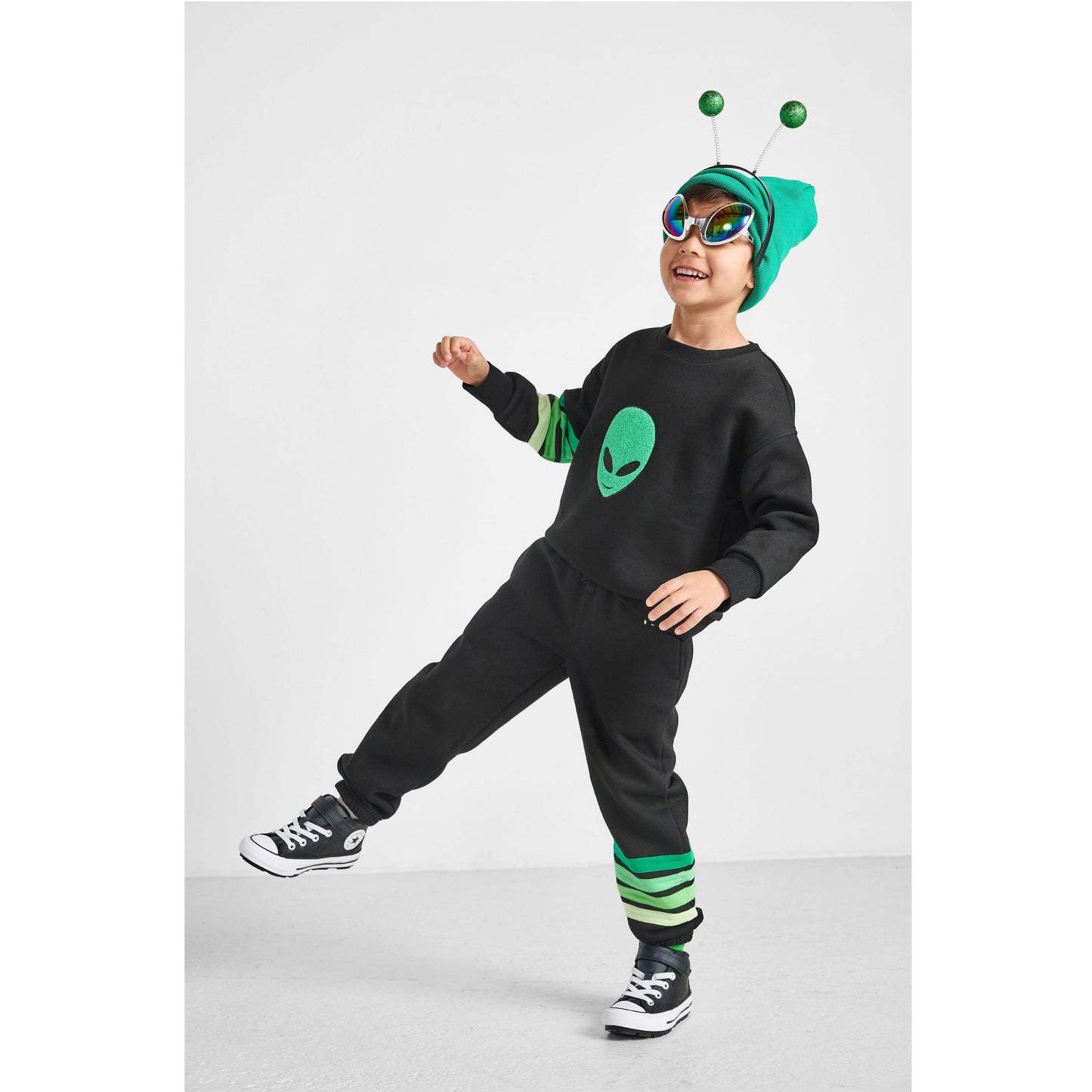 Alien Crewneck Sweatshirt - Organic Cotton & Recycled Polyester | Rebloomed Kids