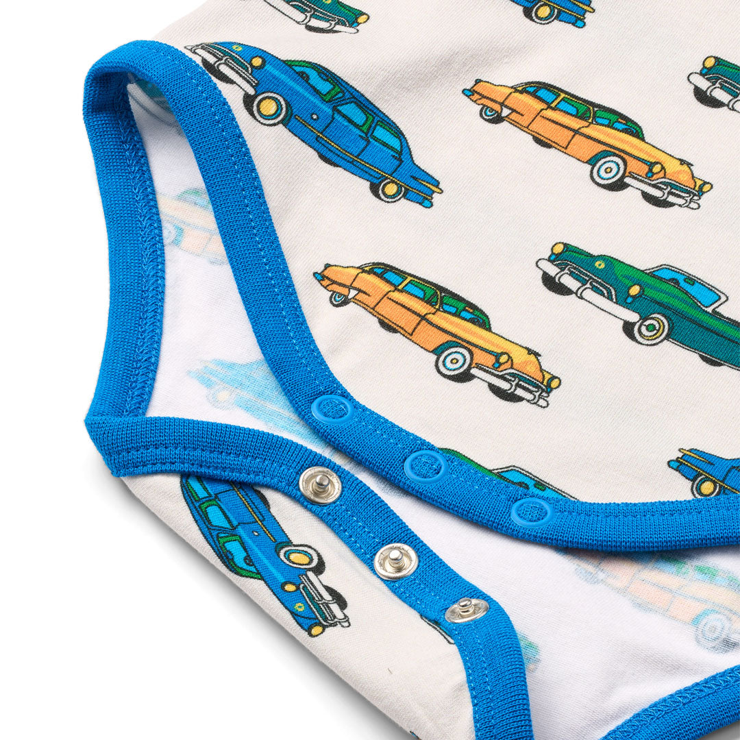 Småfolk Organic Long Sleeved Baby Bodysuit- Cars, Vanilla