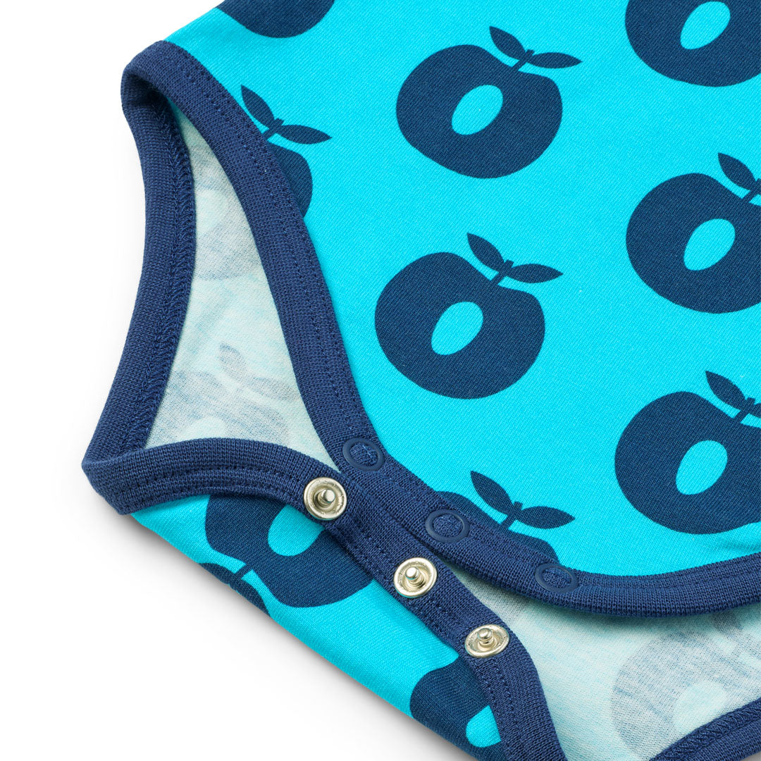 Småfolk Organic Short Sleeved Girls' Bodysuit- Apples, Blue Atoll