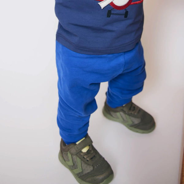 Boy wearing Fred's World organic Pull-on sweatpants- star blue