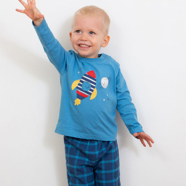 Boy wearing Kite organic Space pals t-shirt