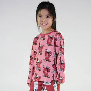 Girl wearing Smafolk organic Long sleeved t-shirt- hot chocolate, rose