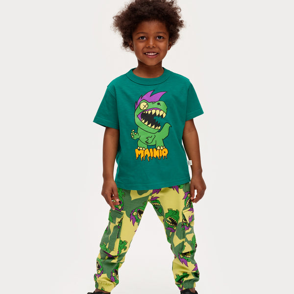 Boy wearing Mainio organic Short sleeve t shirt- roar