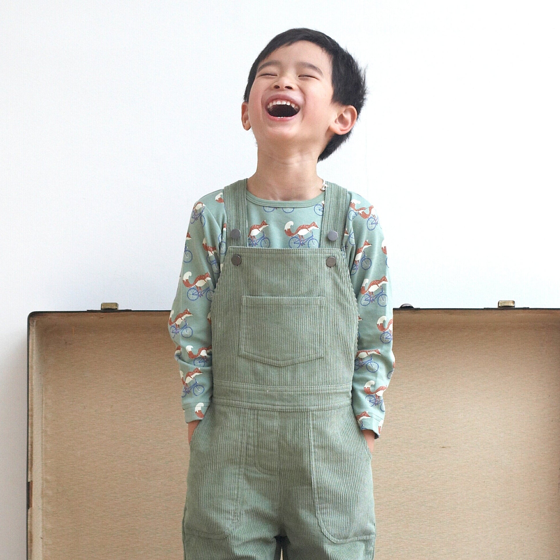 Pigeon Organics Boys' Long Sleeved T-Shirt- Cycling Fox, Green