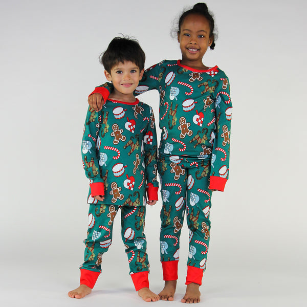 Children wearing Smafolk organic Pajamas- Christmas, petroleum green