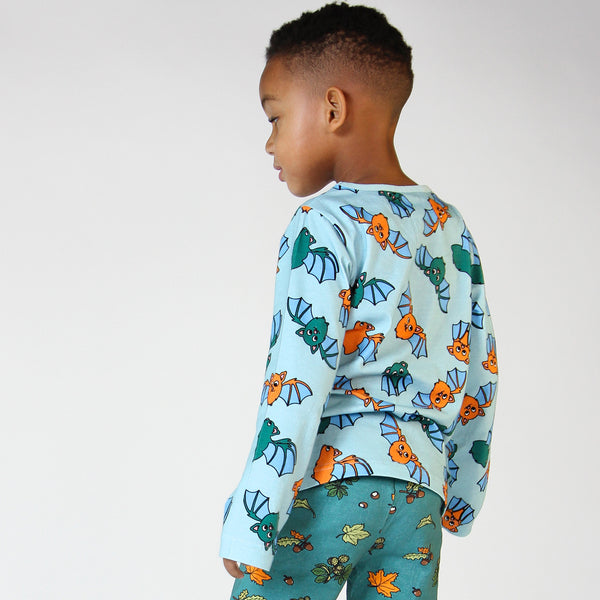 Boy wearing Smafolk organic Long sleeved t-shirt- bats, stratosphere blue