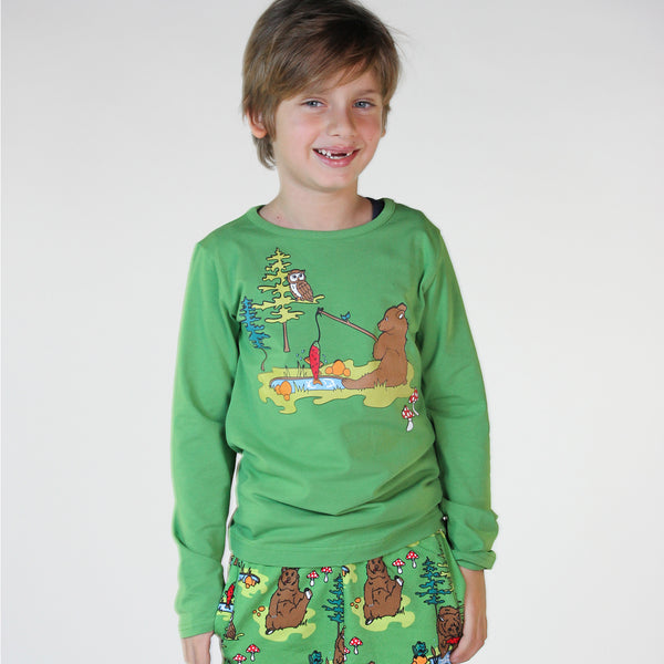 Boy wearing Smafolk organic Long sleeved t-shirt- bear, moss green