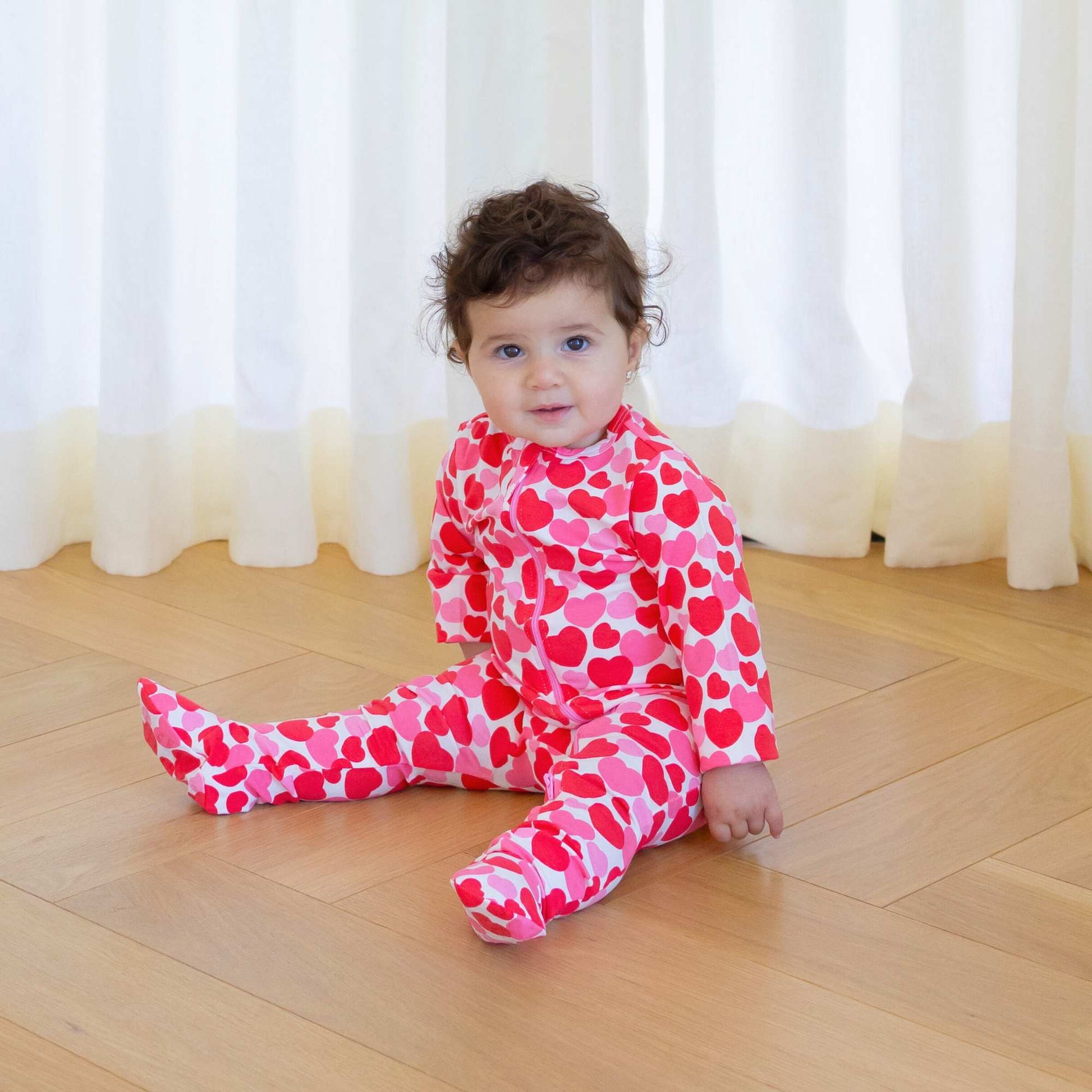 Footed zip pajamas- red & pink hearts*
