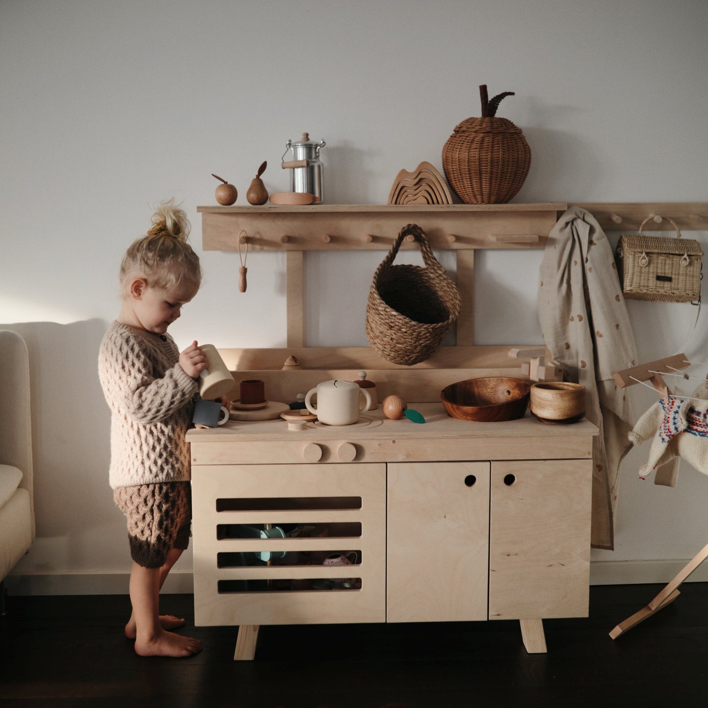 Muslin swaddle blanket, various colors*