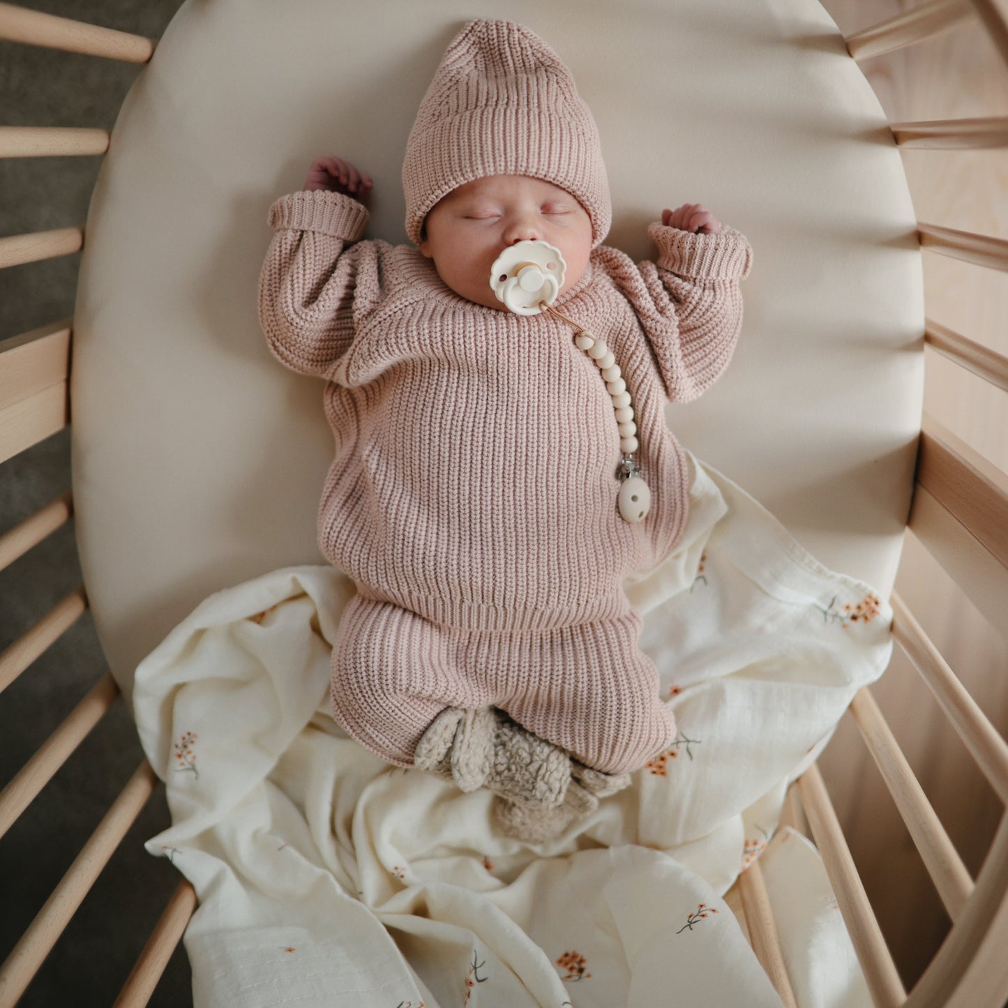 Muslin swaddle blanket, various colors*