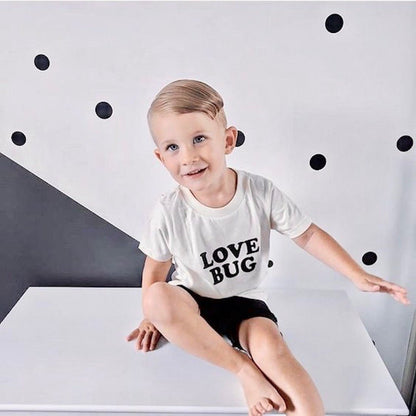 Tenth & Pine organic Short-sleeved t-shirt- love bug*