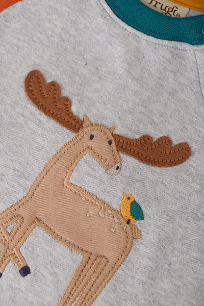 Frugi Henry raglan top- gray marl/deer, closeup